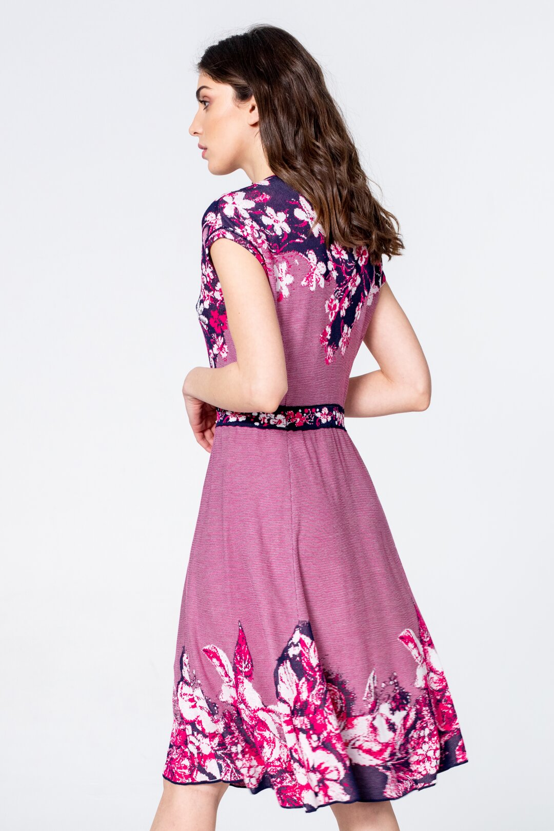 Kleid mit Intarsienmuster