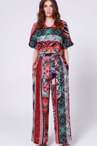 Bluse in geometrischem Muster