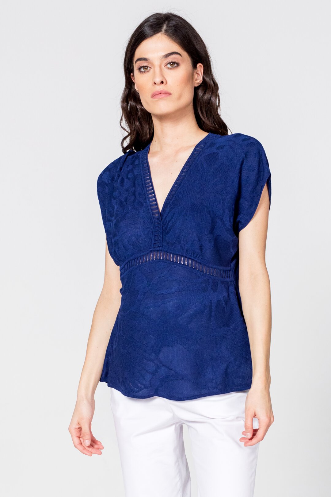V-Pullover mit Strukturmuster