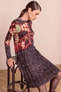 Kleid mit gedrucktem Batikmuster