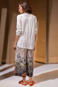 Einfarbiger Cardigan mit Strukturmuster