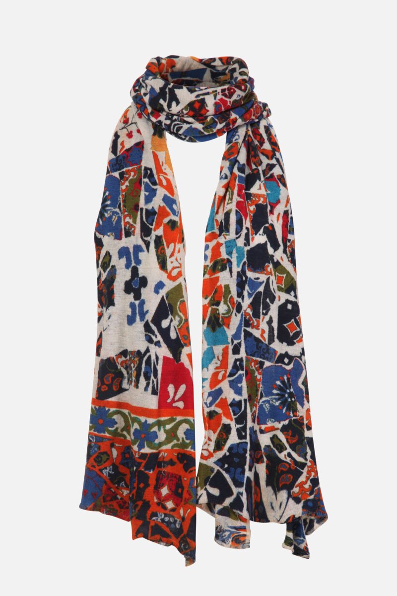 Printed Scarf, Trencar Pattern