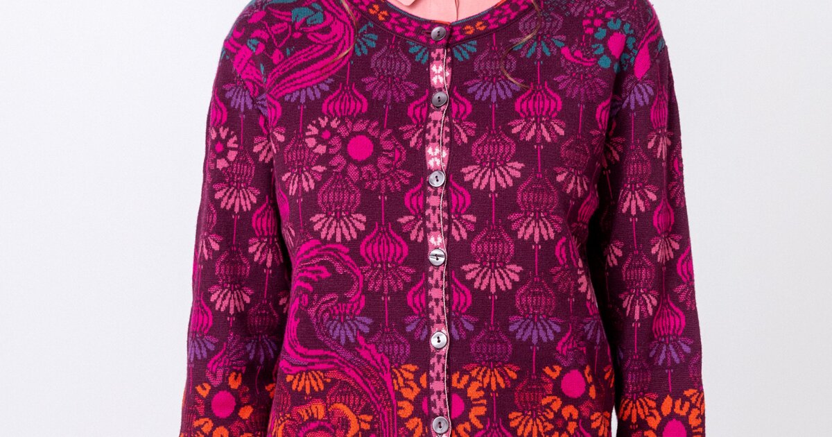 Jacquard Cardigan, Grasset Floral Pattern - Blackberry - Cardigans
