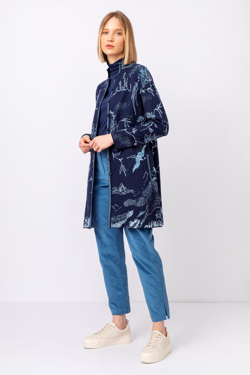outfit-large-7c8a8465.jpg
