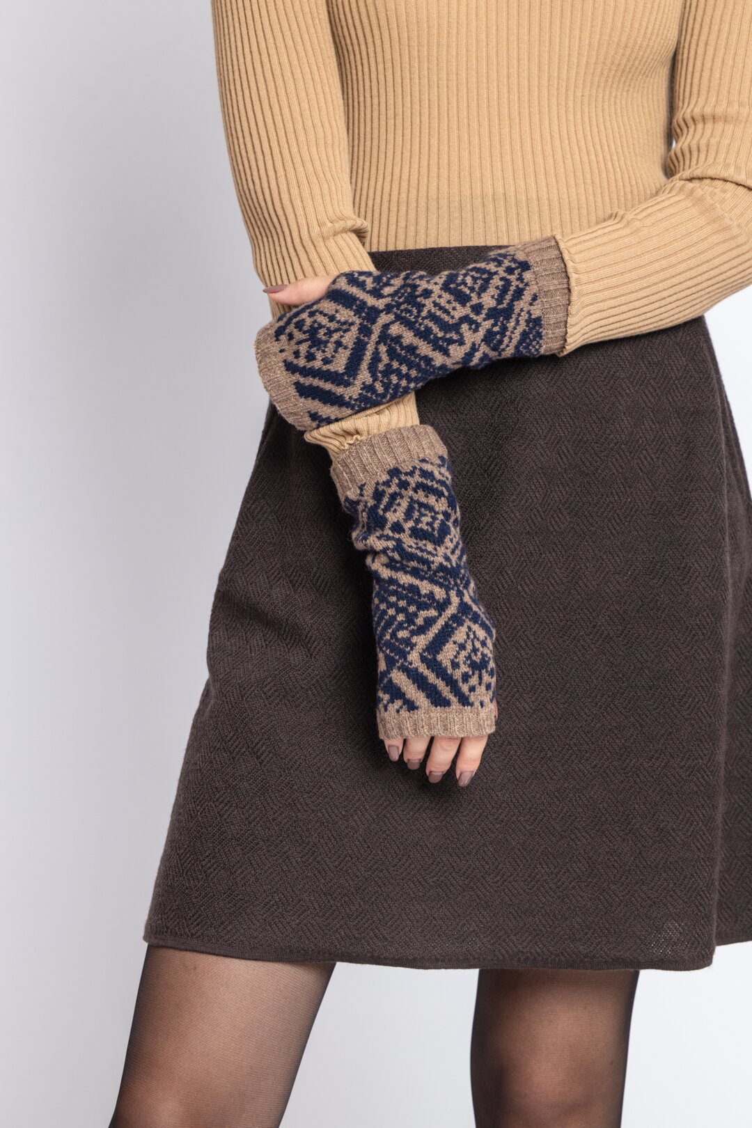 Wrist Warmers, Root Pattern