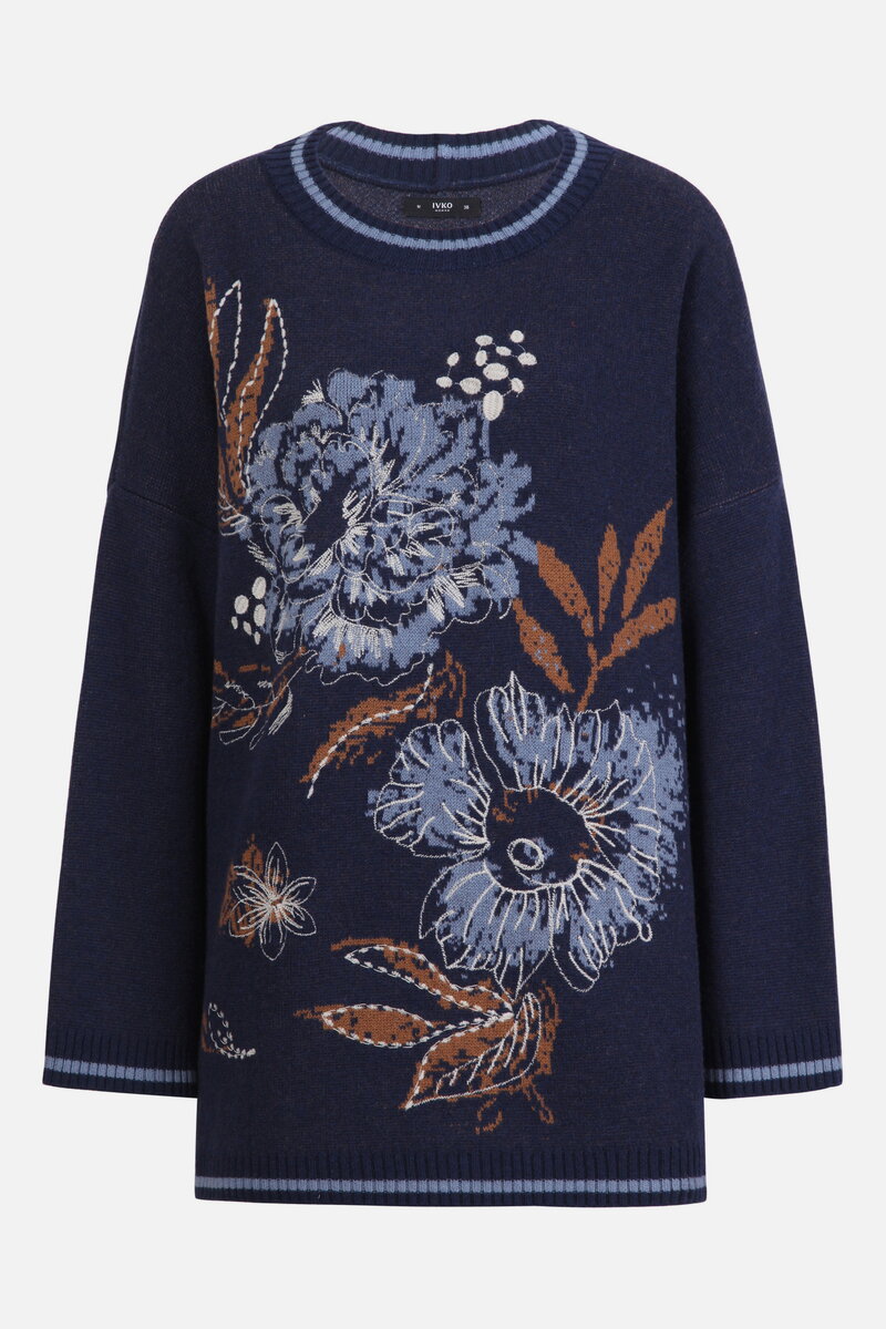 Oversized Pullover with Embroidery