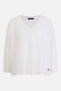 V-Neck Pullover