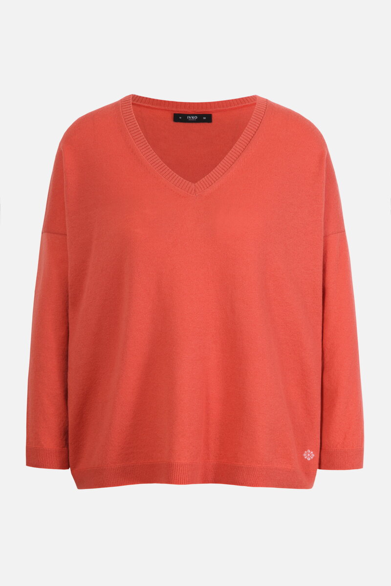 V-Neck Pullover