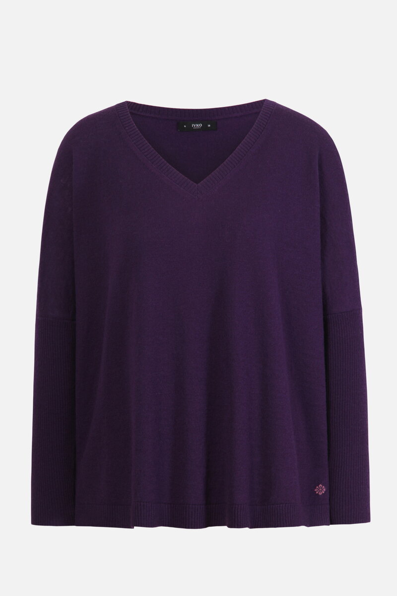 V-Neck Oversize Pullover