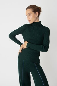 Ribbed Rollneck Pullover