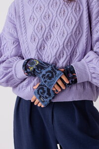 Wrist Warmers, Illumination Pattern