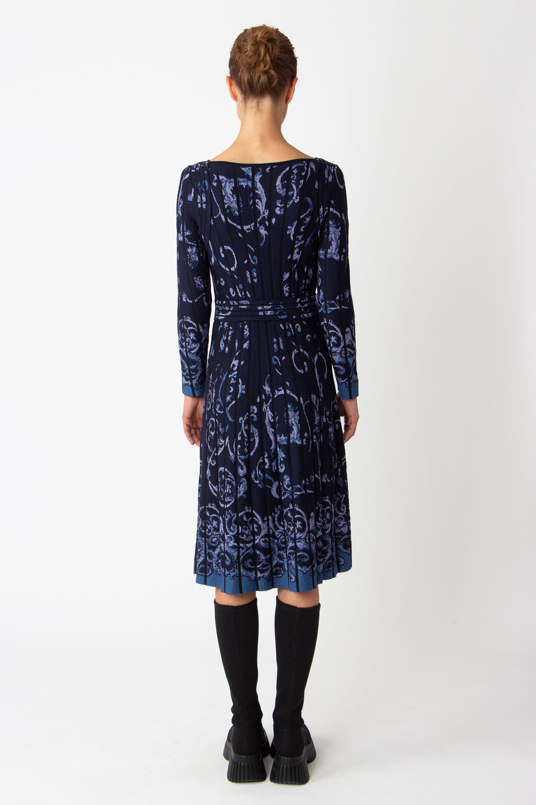 Jacquard-Kleid, Illuminationsmuster