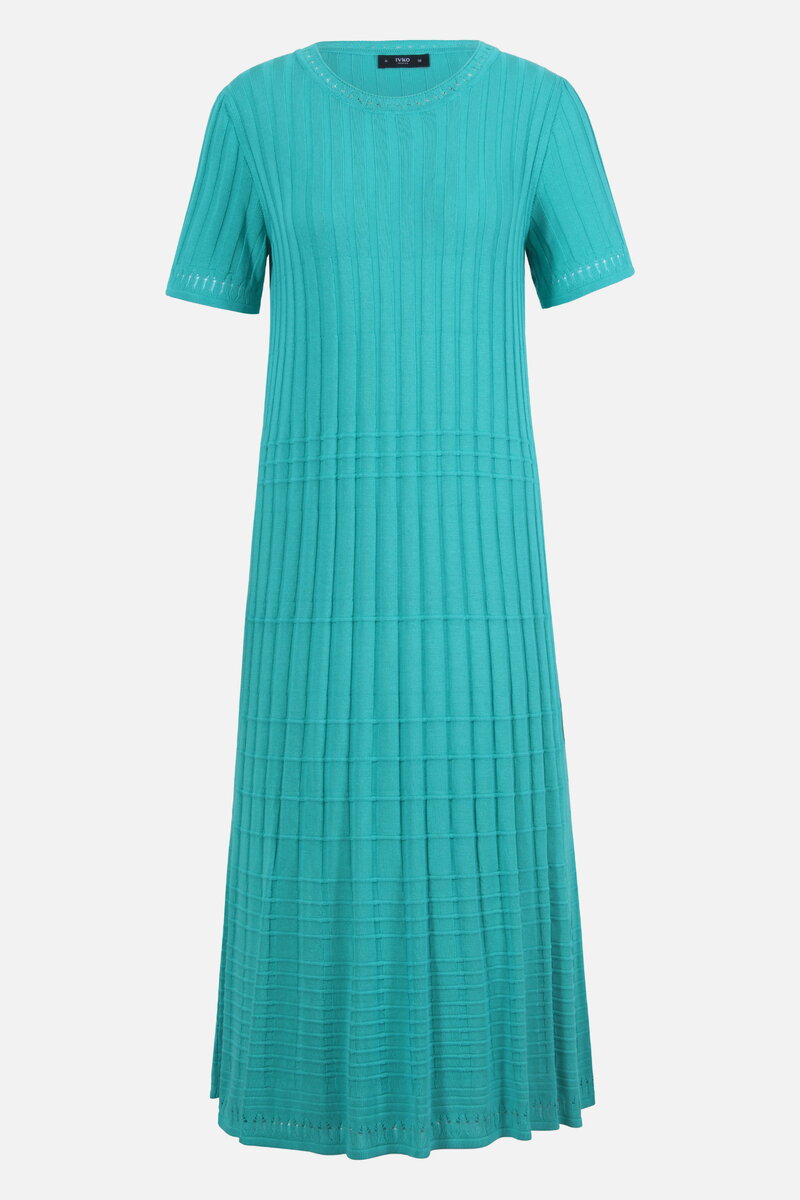 Solid O-Neck Ribbed Dress