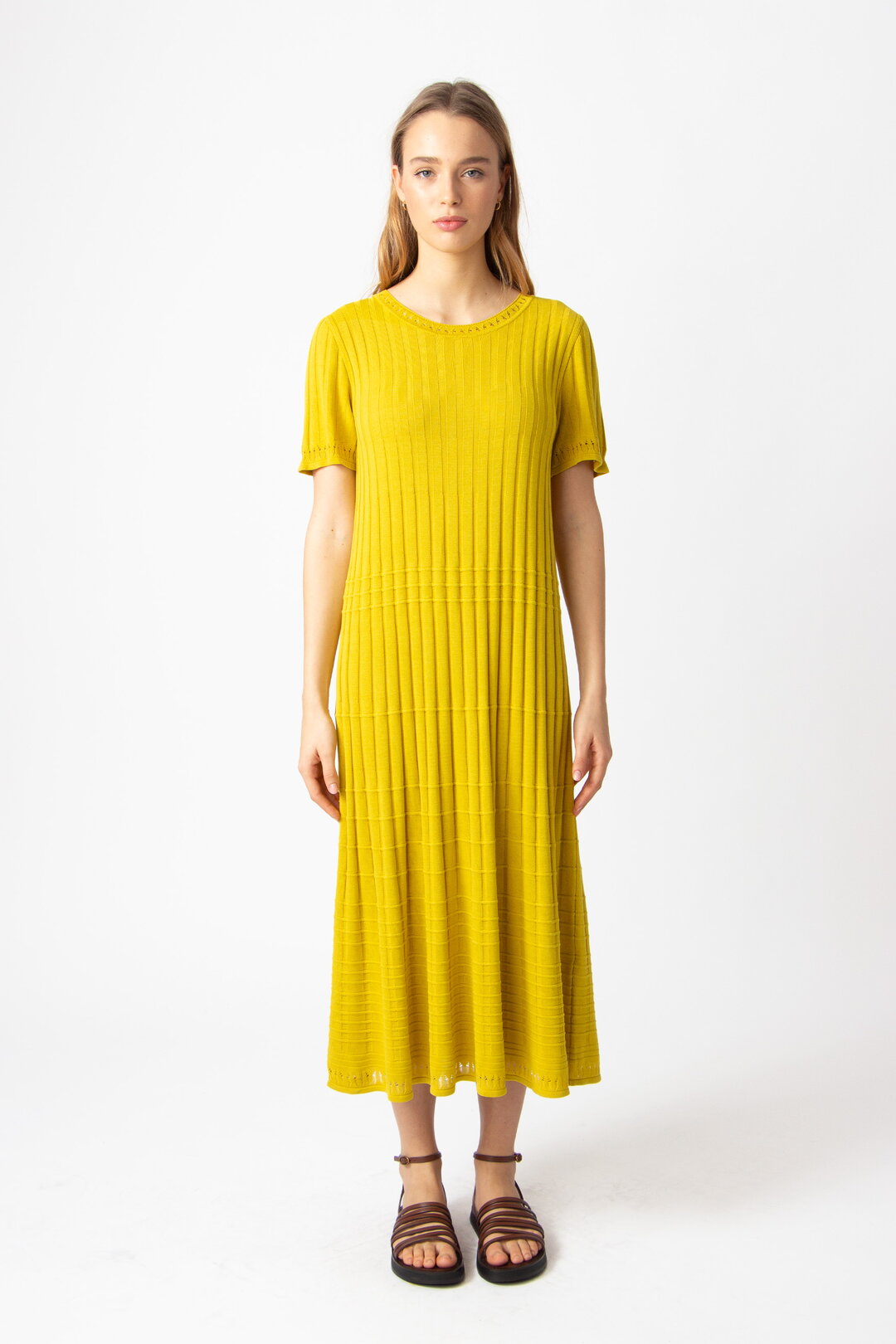 Solid O-Neck Ribbed Dress