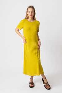 Solid O-Neck Ribbed Dress