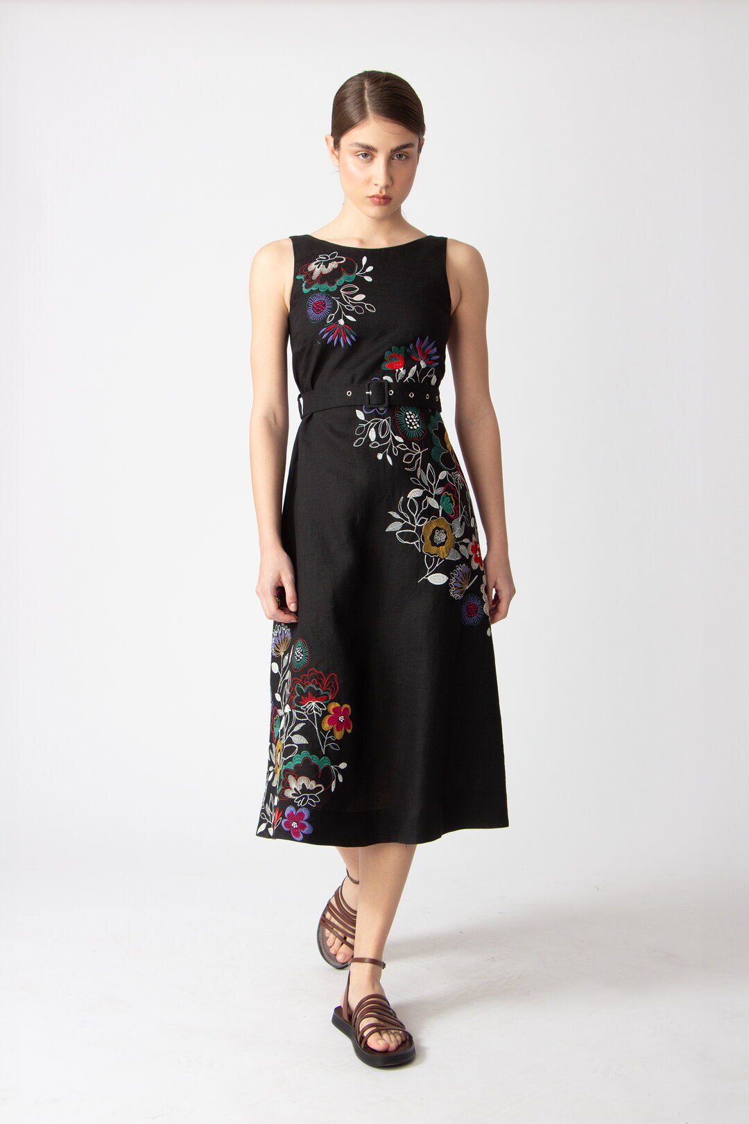Linen dress with Floral Embroidery