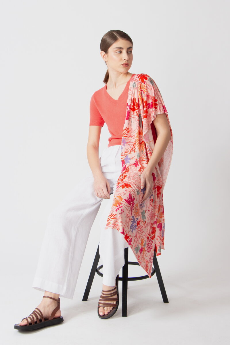 Bedrucktes Halstuch, Floral Motiv