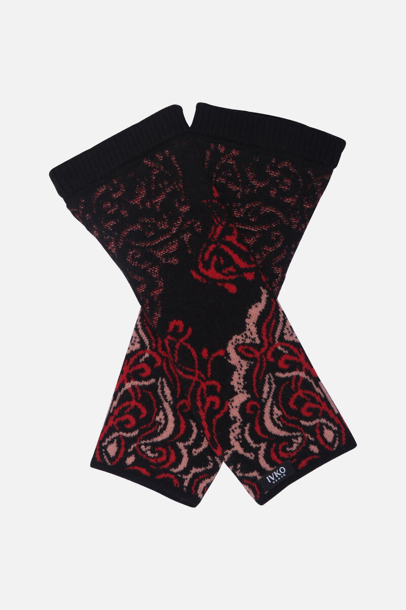 Jacquard Wrist Warmers, Ornament Pattern