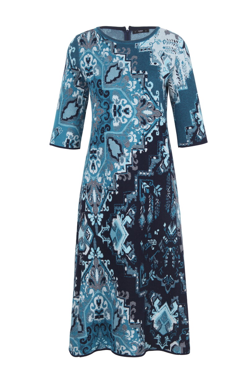 Jacquard-Kleid, Kelim Muster