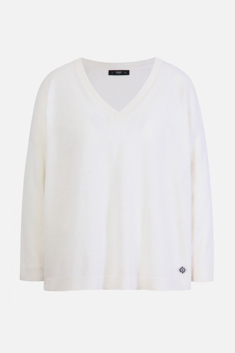 V-Neck Pullover