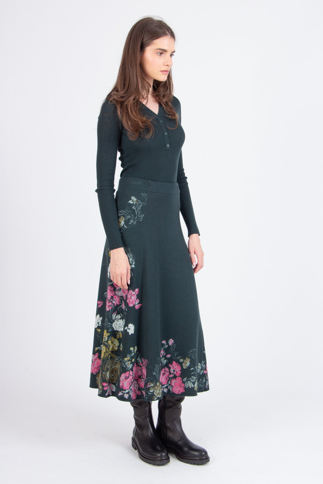Midirock, Furnishing Florals Muster