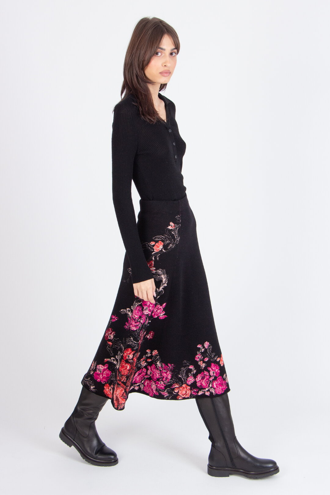 Midirock, Furnishing Florals Muster