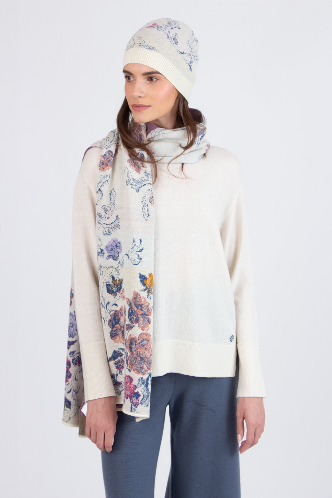 Kapa, Furnishing Florals Motiv
