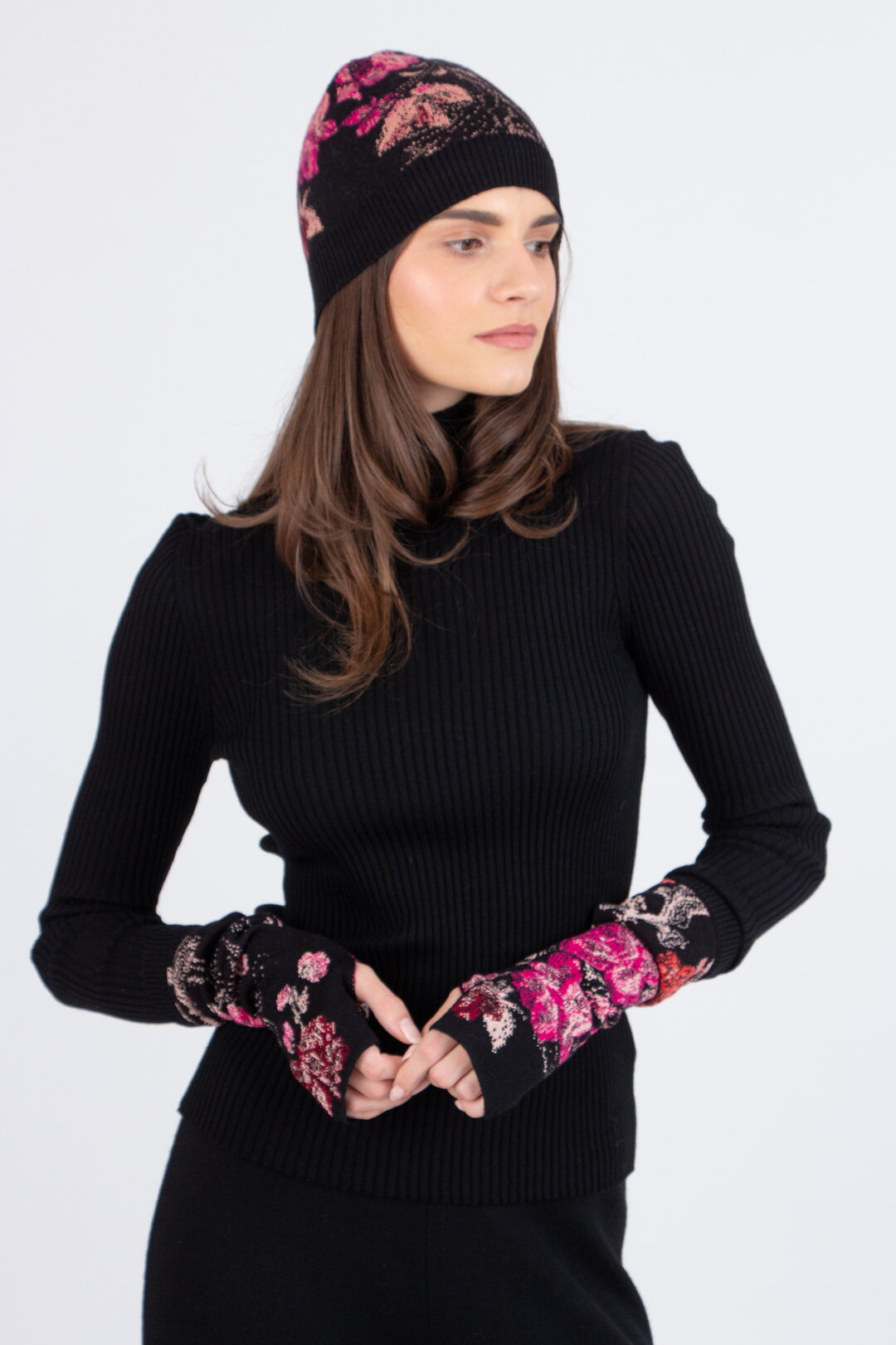 Wristwarmers,  Furnishing Florals Pattern