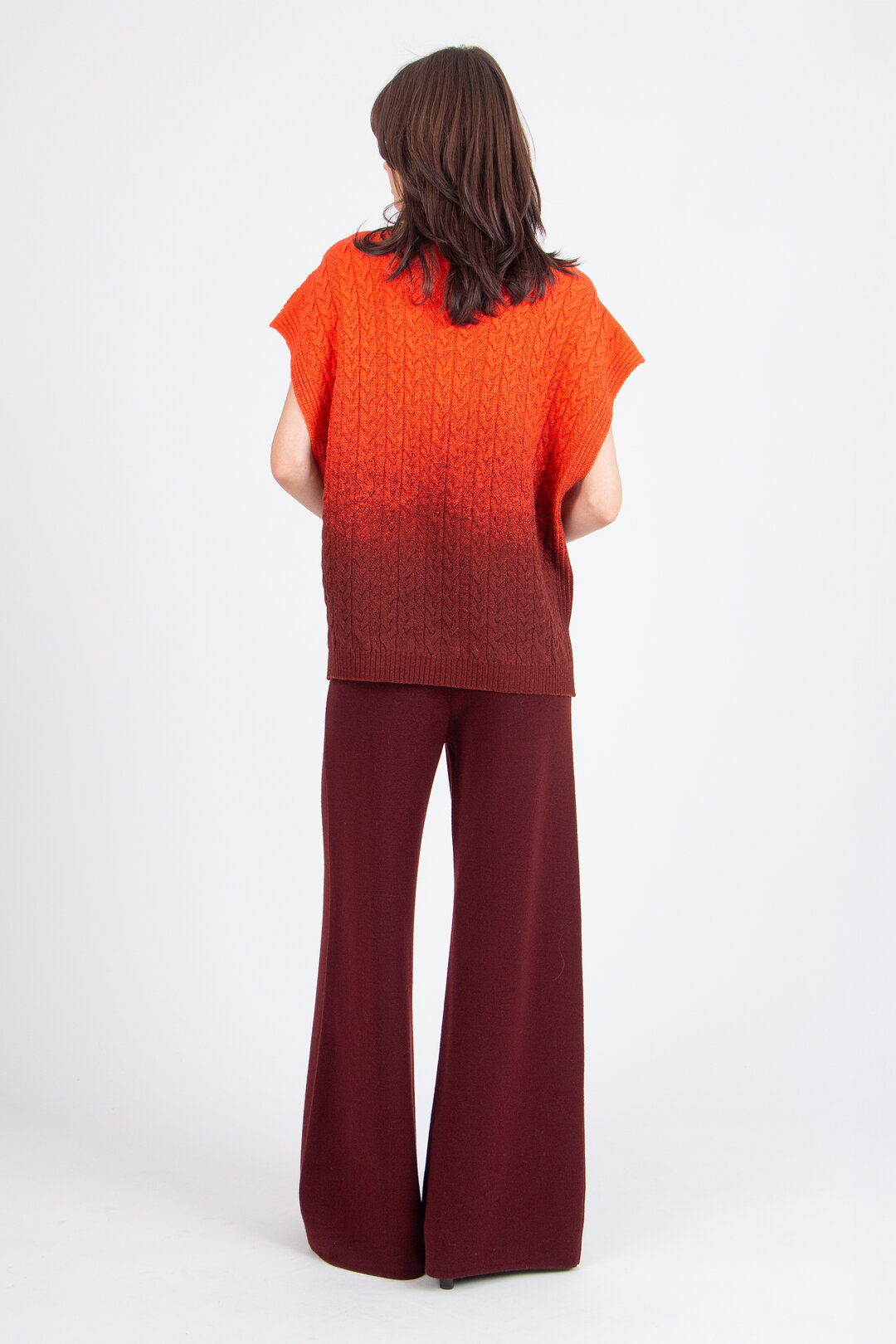 Bedruckter ärmelloser Pullover mit Rollkragen, Murmurationsmuster