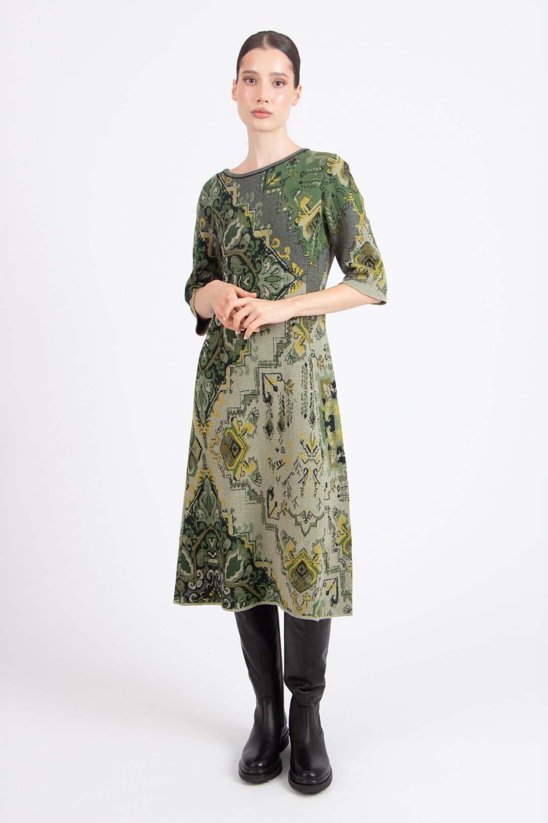 Jacquard-Kleid, Kelim Muster