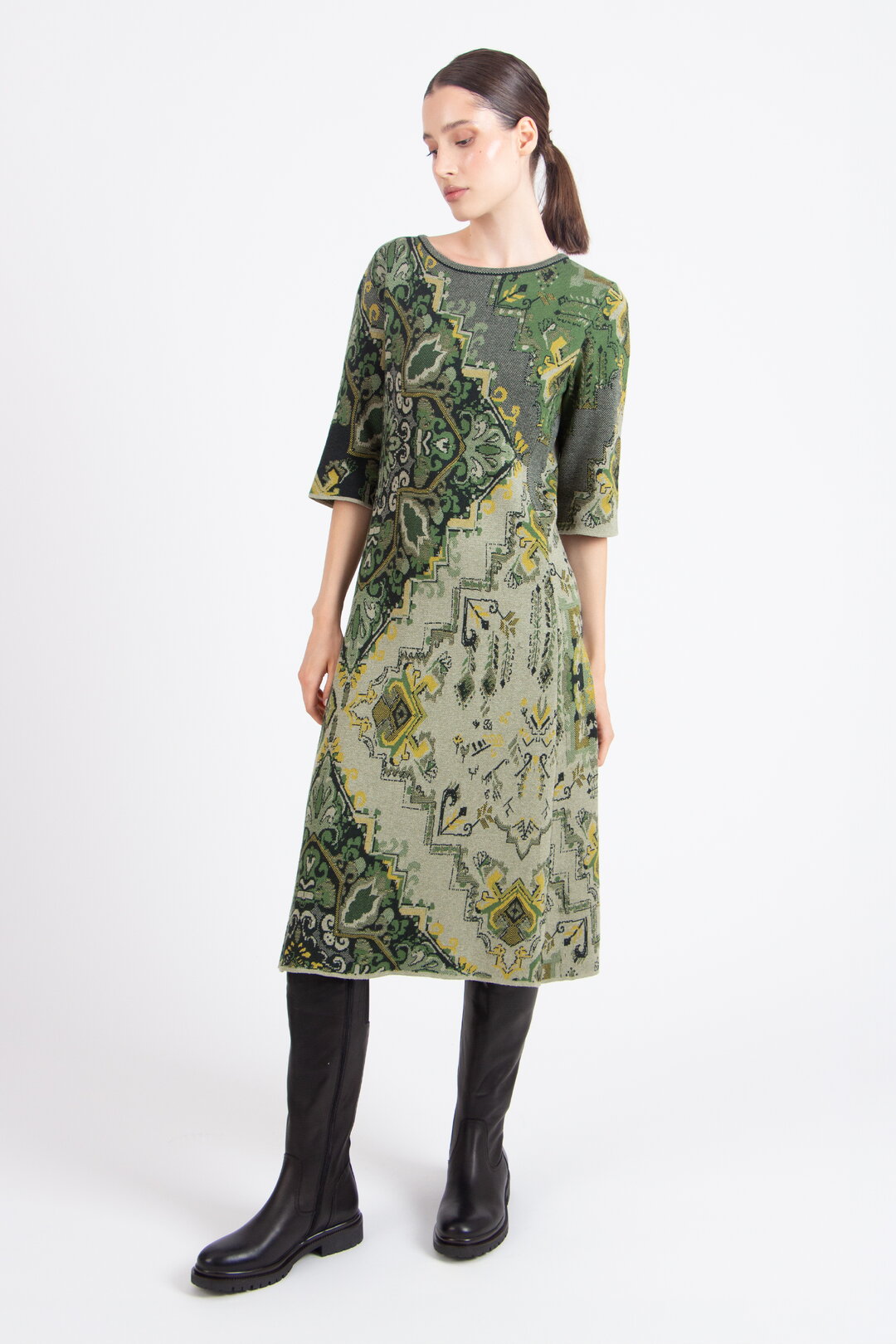 Jacquard-Kleid, Kelim Muster