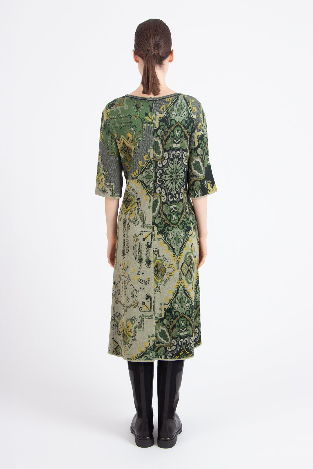 Jacquard-Kleid, Kelim Muster