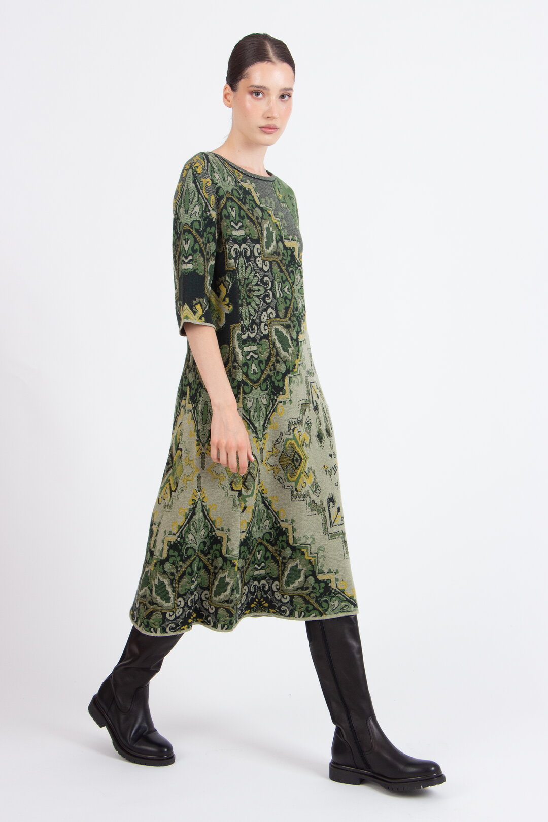 Jacquard-Kleid, Kelim Muster