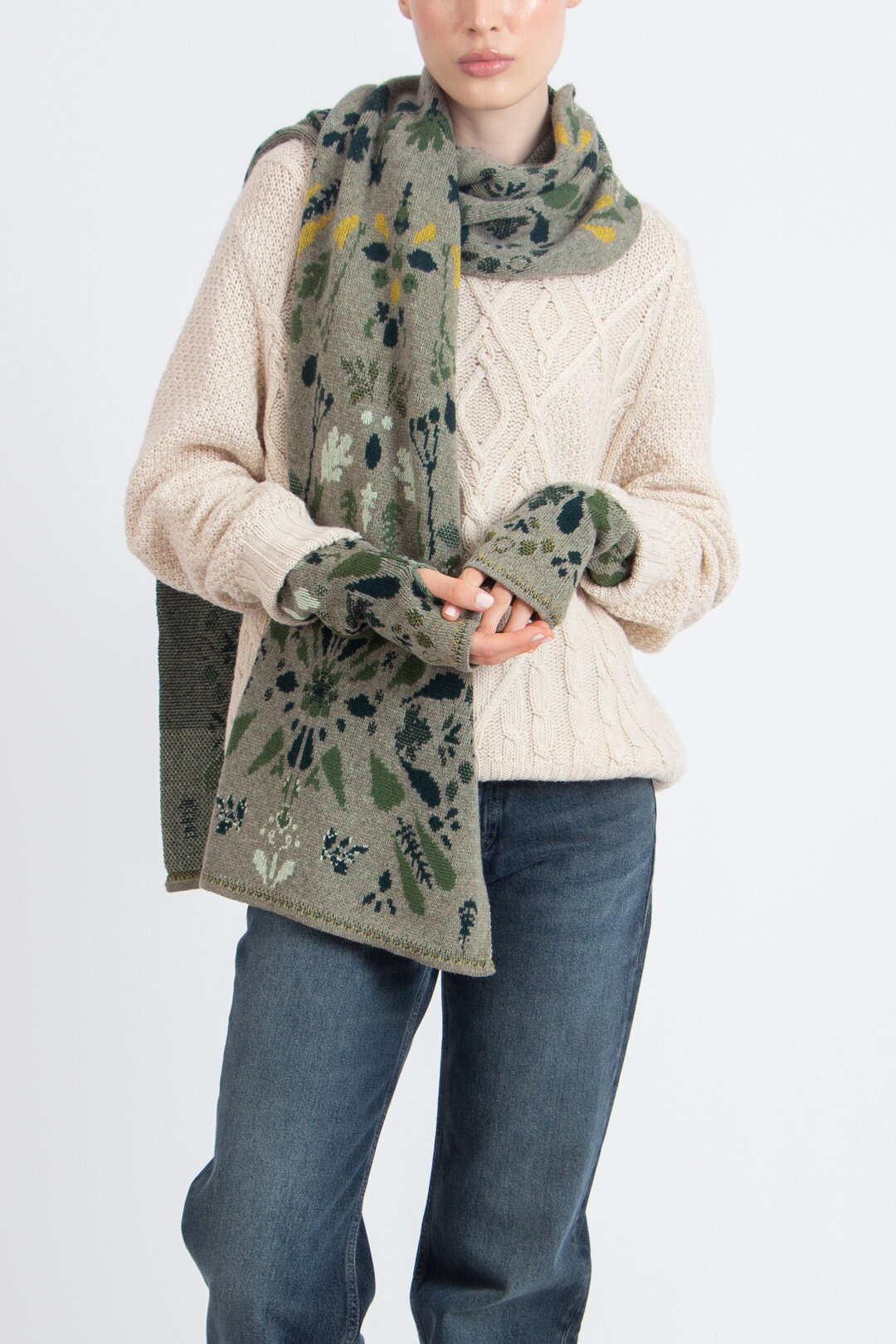 Wristwarmers, Plantopia Pattern