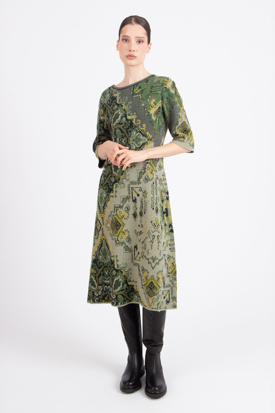 Jacquard-Kleid, Kelim Muster
