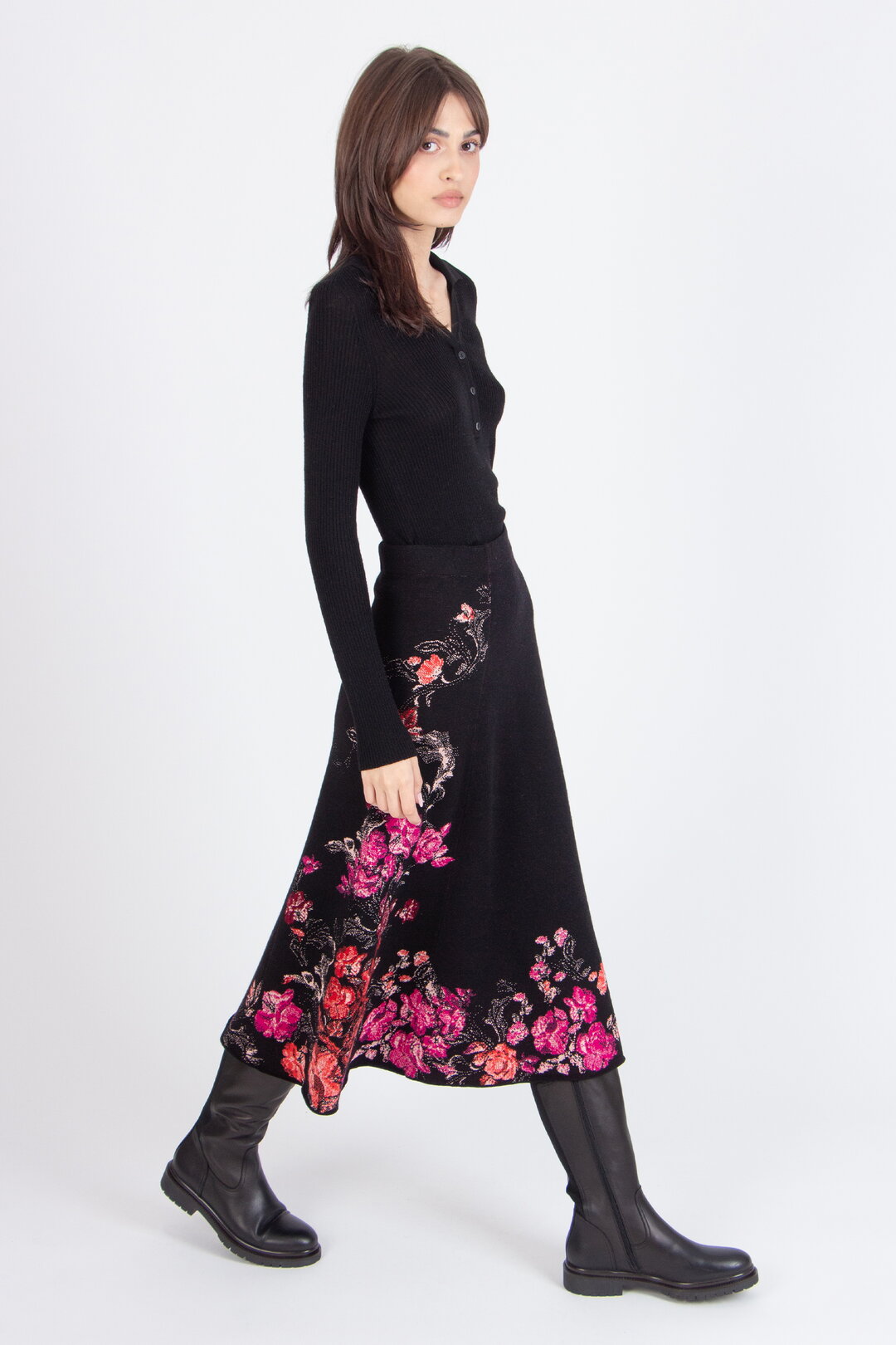 Midirock, Furnishing Florals Muster