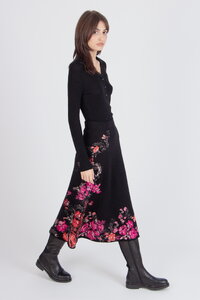 Midirock, Furnishing Florals Muster