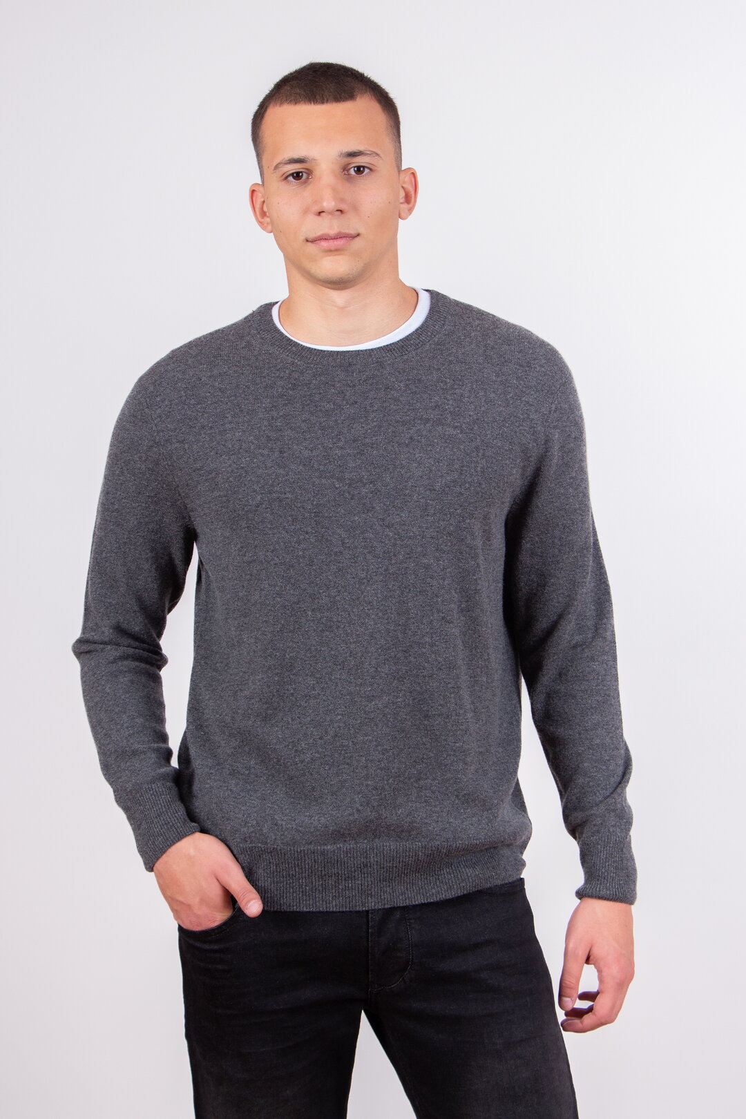 Man Pullover Crew Neck