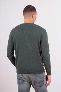 Man Pullover Crew Neck