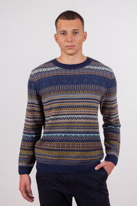 Herrenpullover im Fair-Isle-Muster