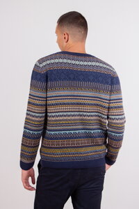 Herrenpullover im Fair-Isle-Muster