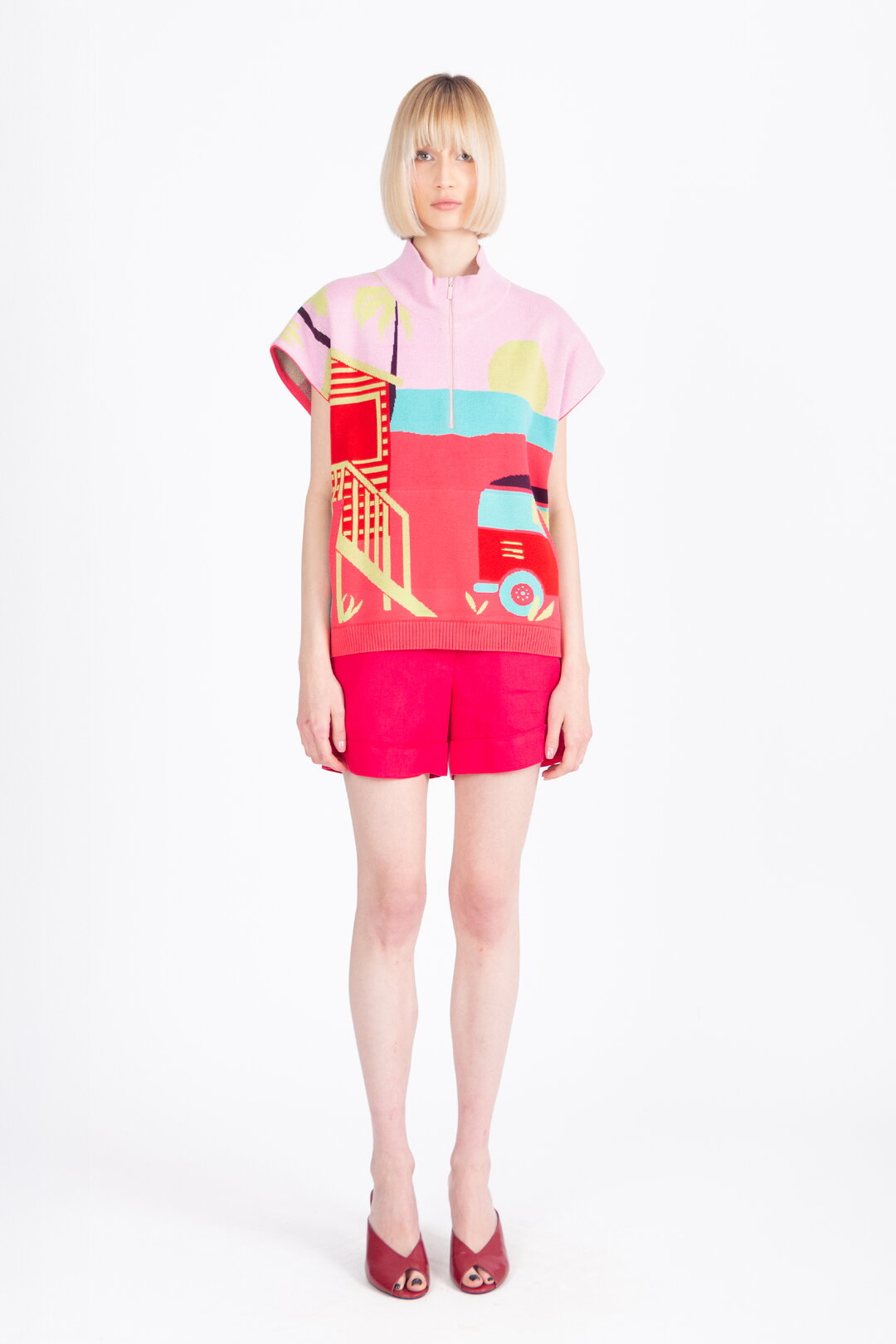 Sleeveless Pullover with Zipper, Urban Fun Pattern