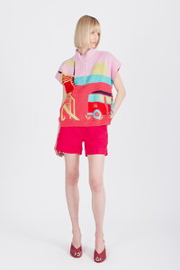 Sleeveless Pullover with Zipper, Urban Fun Pattern