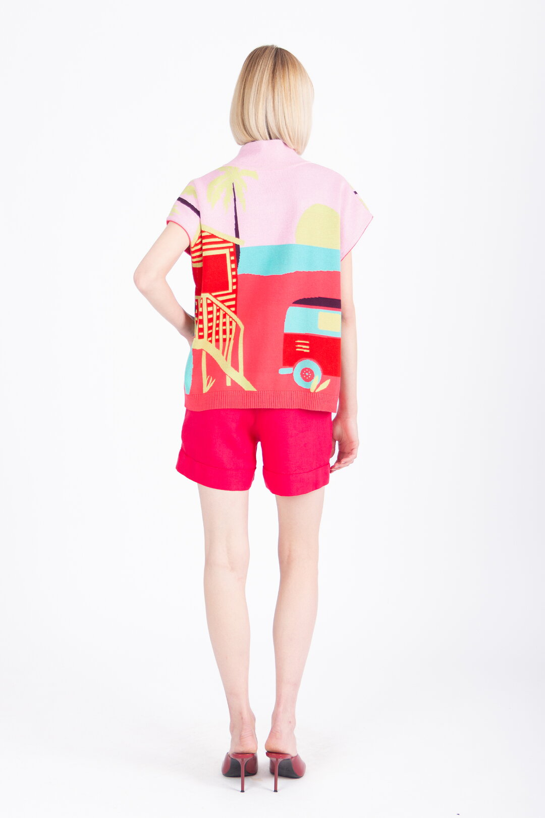 Sleeveless Pullover with Zipper, Urban Fun Pattern