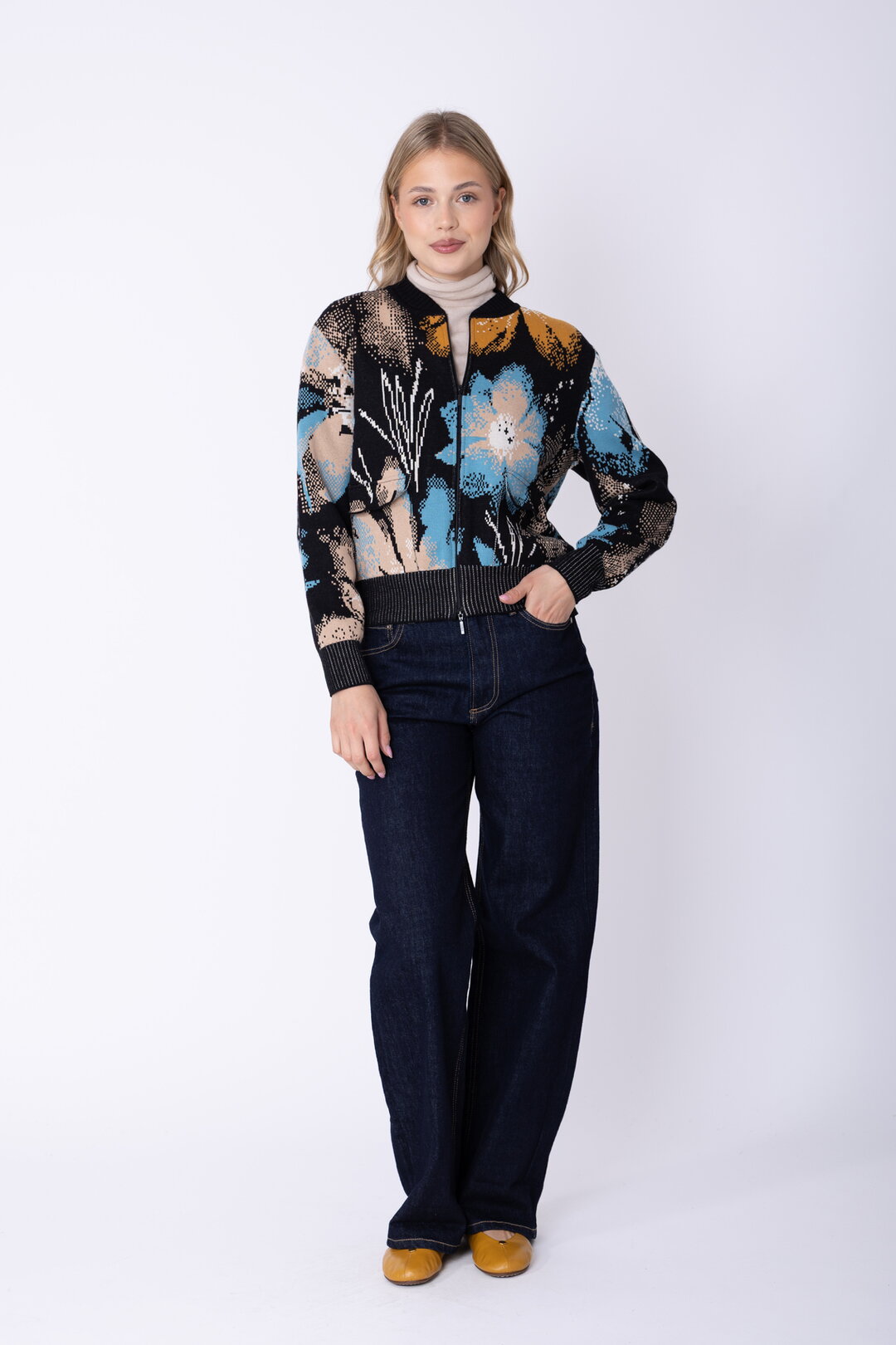 Bomber Strickjacke Petal for Armor