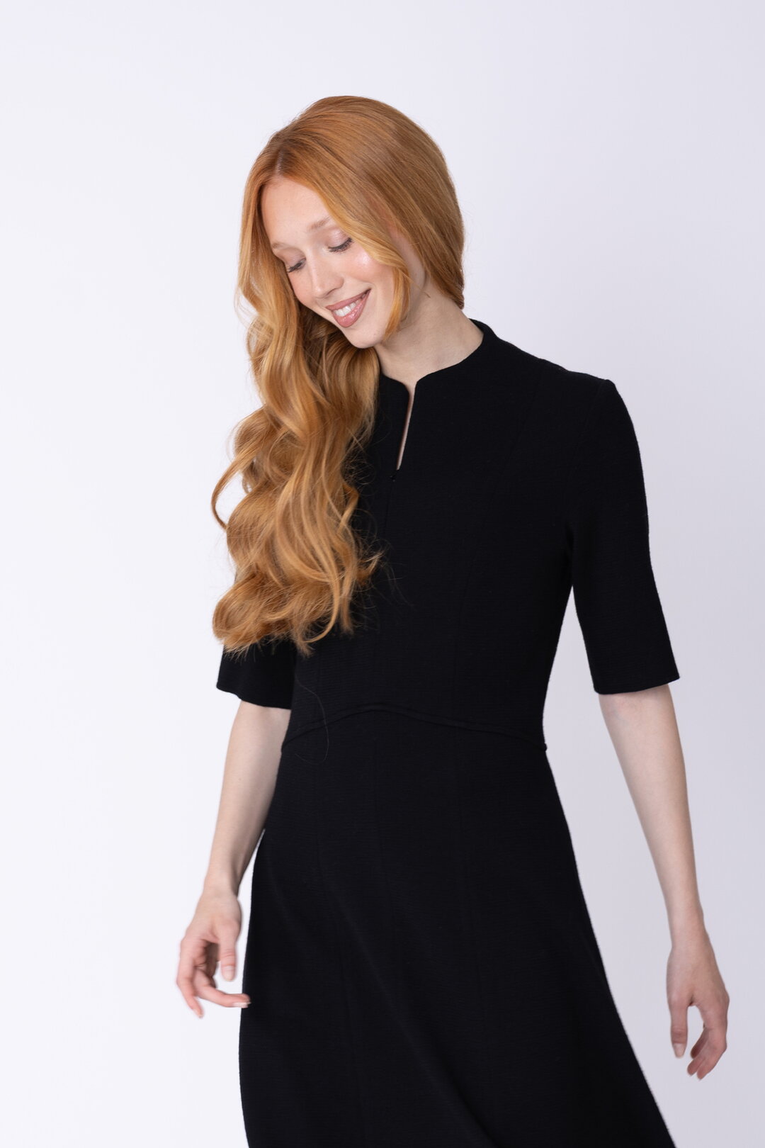 Strickkleid mit Ärmeln bis zum Ellbogen