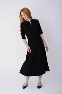 Strickkleid mit Ärmeln bis zum Ellbogen