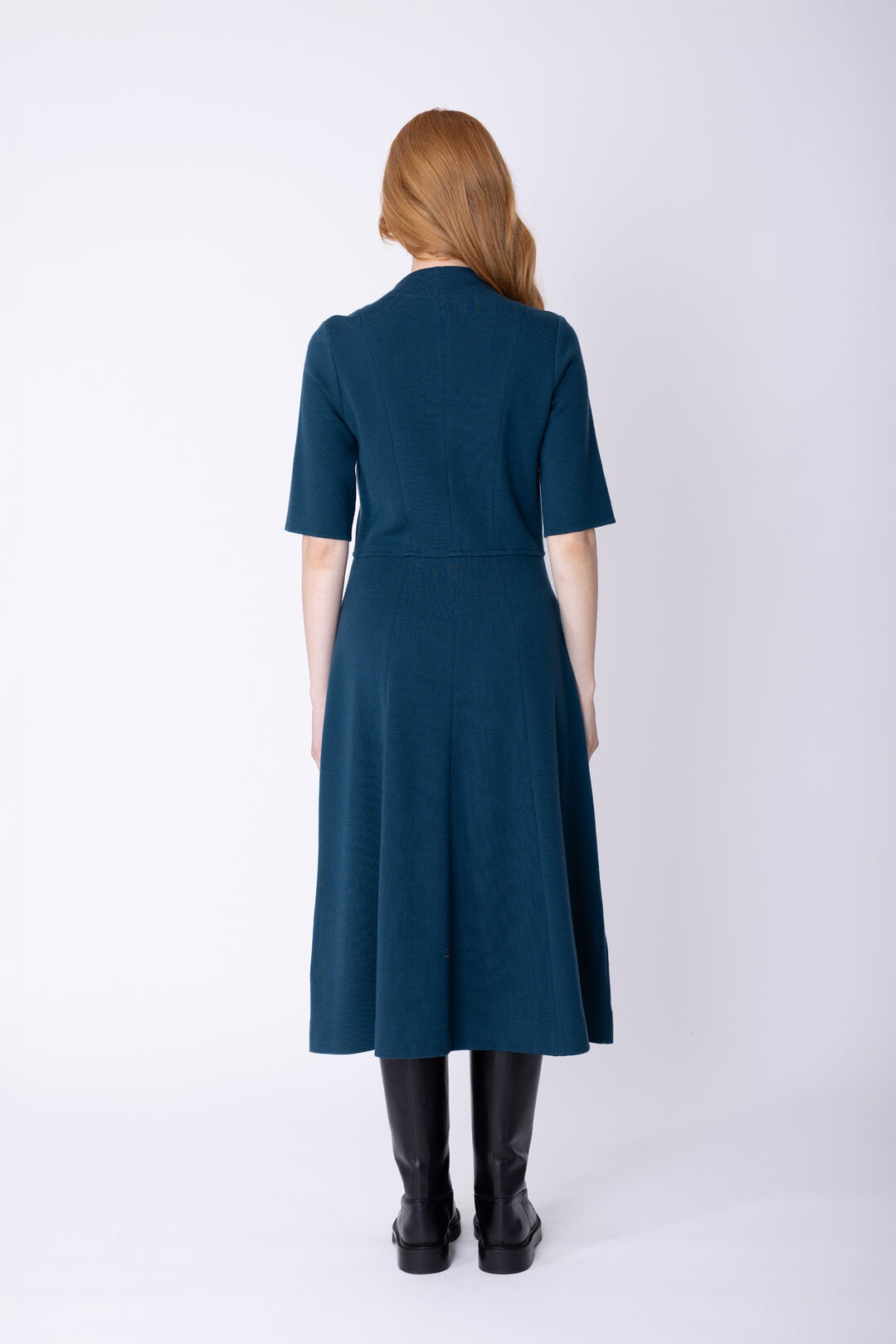 Strickkleid mit Ärmeln bis zum Ellbogen