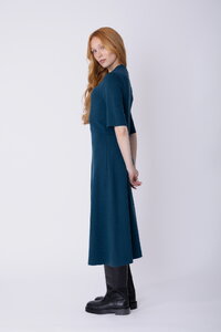 Strickkleid mit Ärmeln bis zum Ellbogen