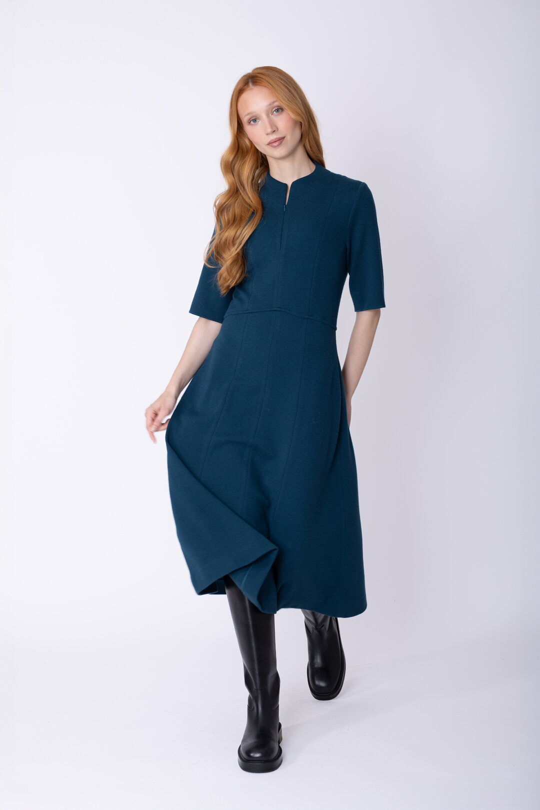 Strickkleid mit Ärmeln bis zum Ellbogen